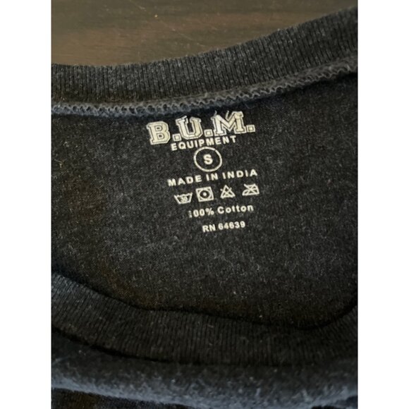 B.U.M. Equipment Womens Small Dark Gray Short Sleeve T-Shirt Tagless 100% Cotton - Picture 3 of 3
